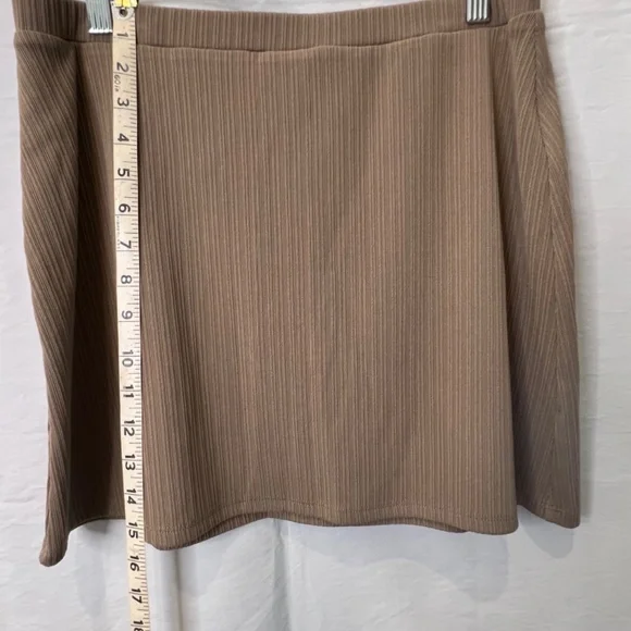 Reformation - Milla Knit Two Piece set - L - Picture 6 of 10